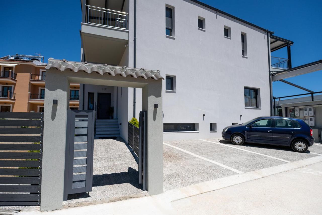 Savere Luxury Studios Skiathos Town Exterior foto